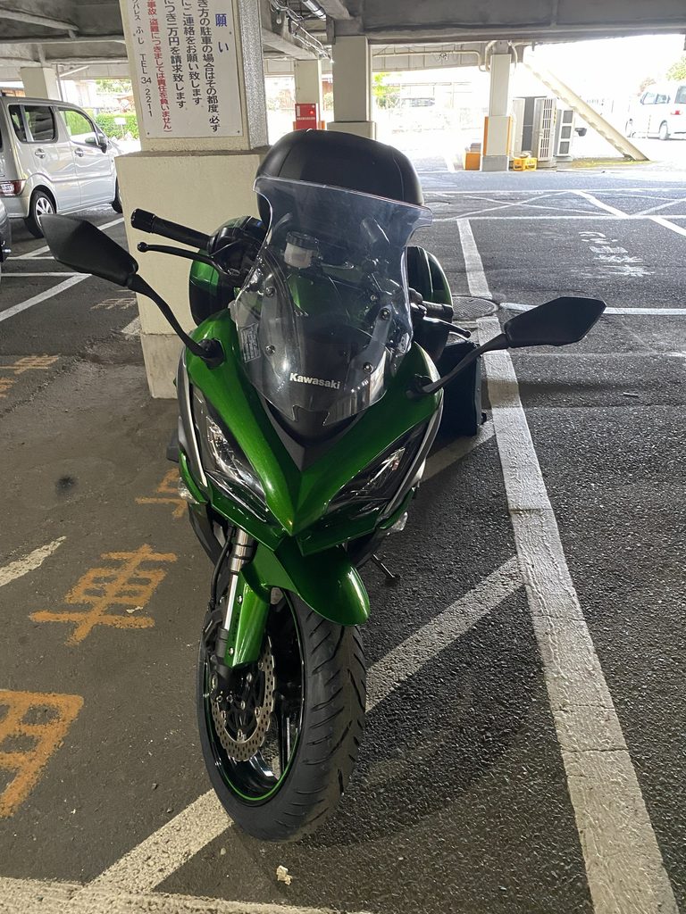 小豆島ツーリングへ出発するKawasaki Ninja1000