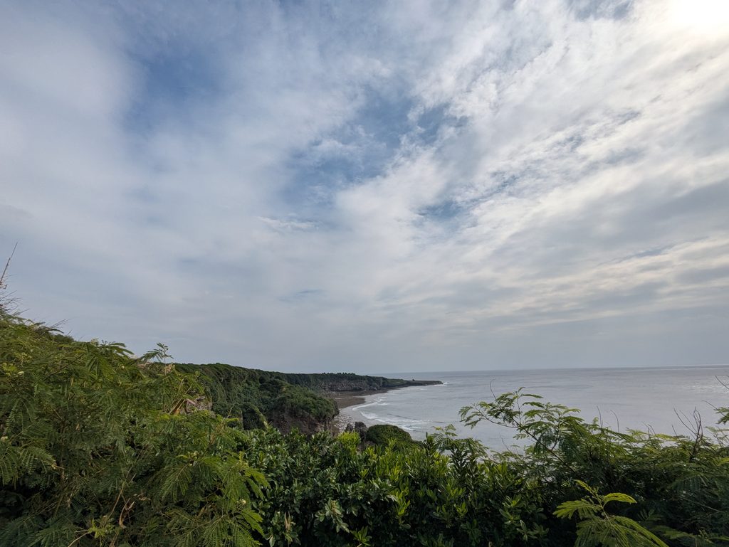 喜屋武岬と海