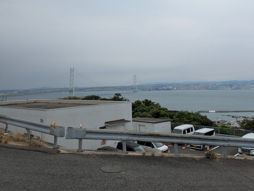 淡路サービスエリアから見た明石海峡大橋